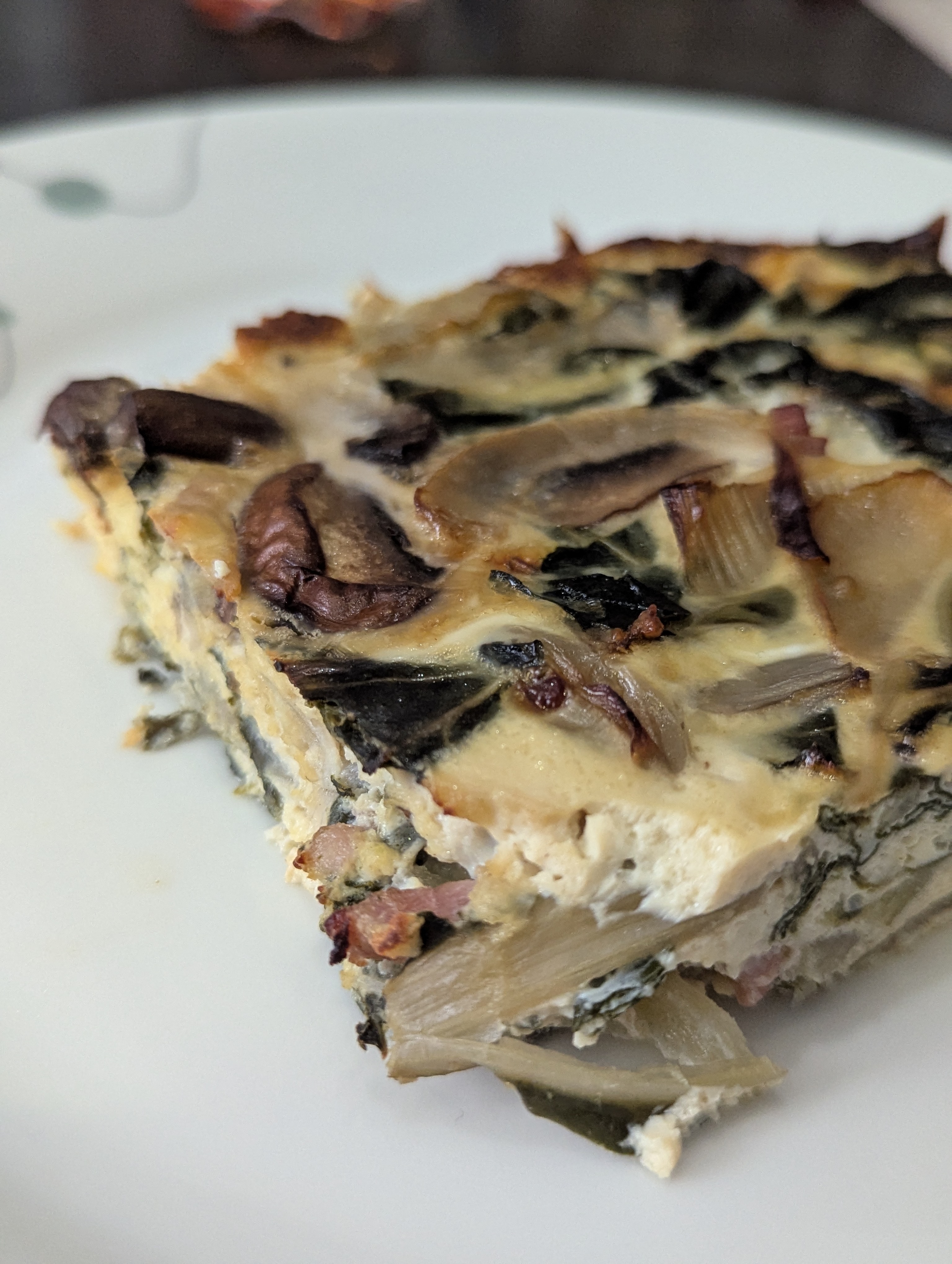 Flan salé de blettes, lardons et champignons